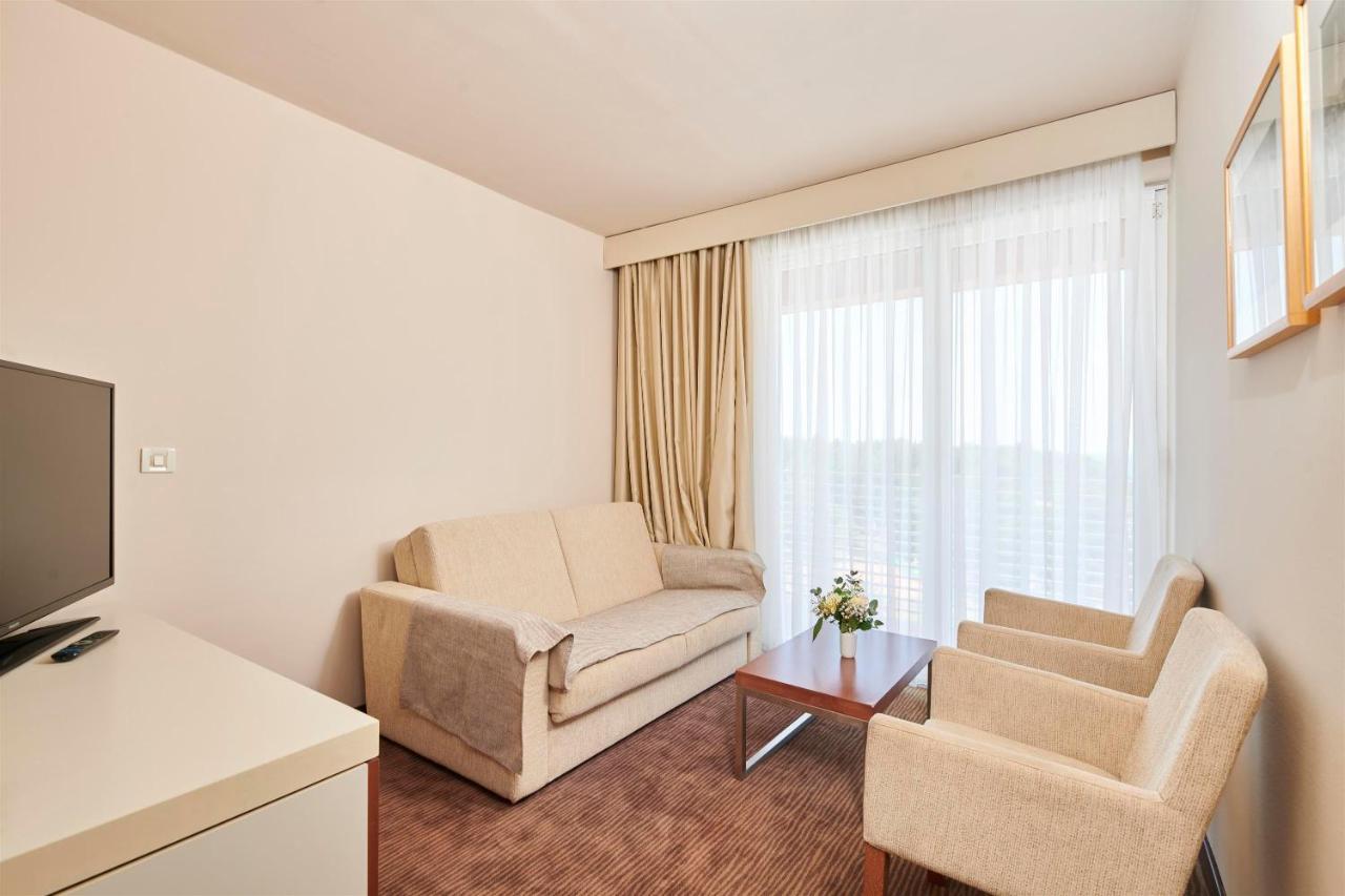 Hotel Albatros Plava Laguna ポレッチ エクステリア 写真