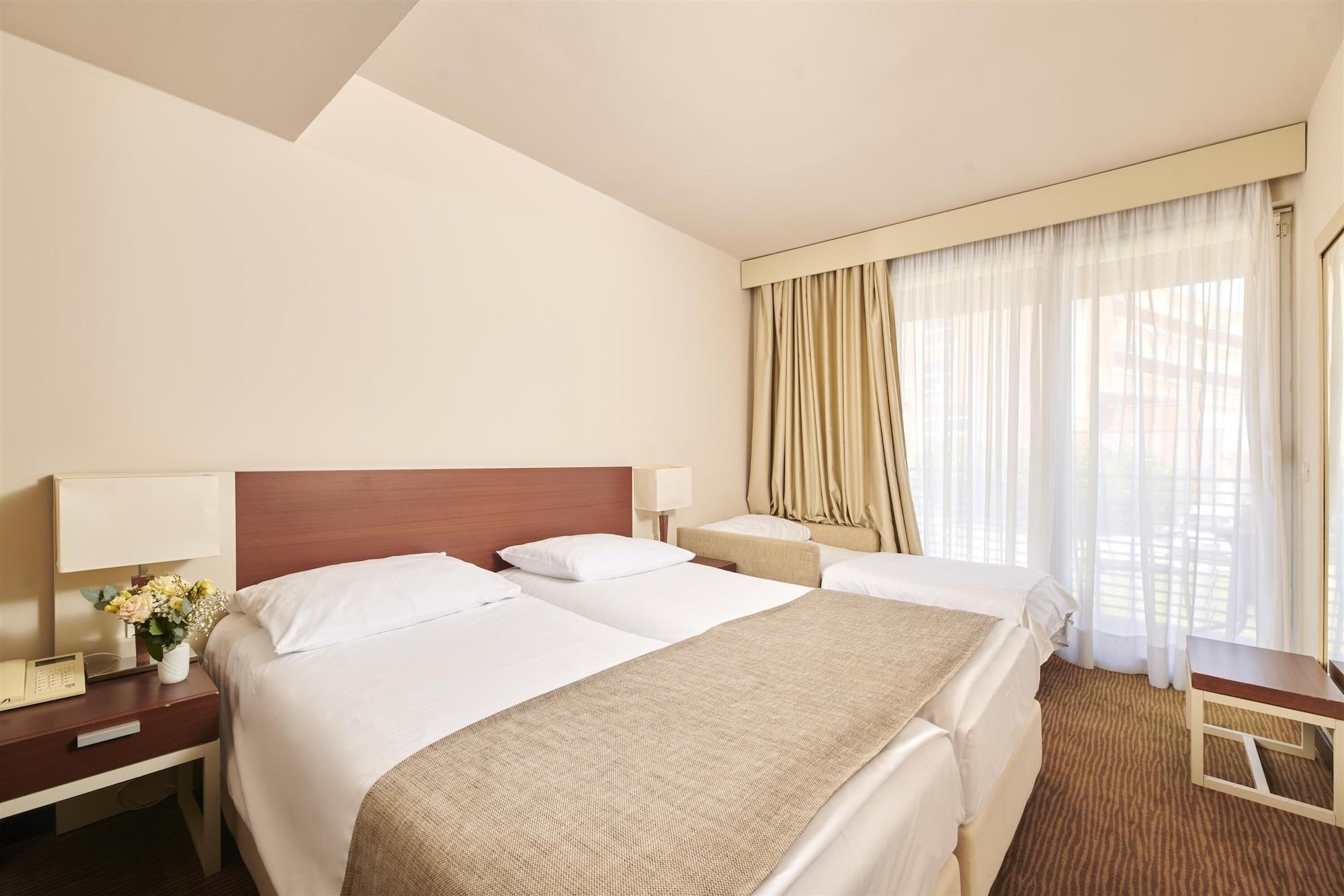 Hotel Albatros Plava Laguna ポレッチ エクステリア 写真