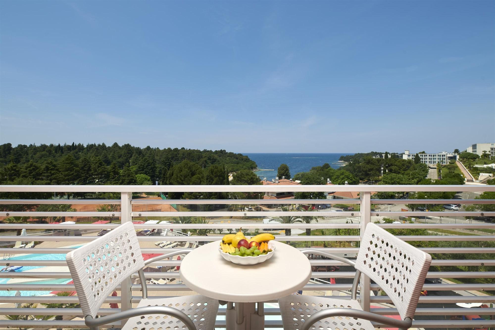 Hotel Albatros Plava Laguna ポレッチ エクステリア 写真